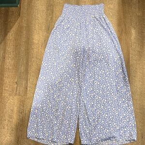 🪻Sienna Sky Blue and White Wide Leg Pants - Size M🪻